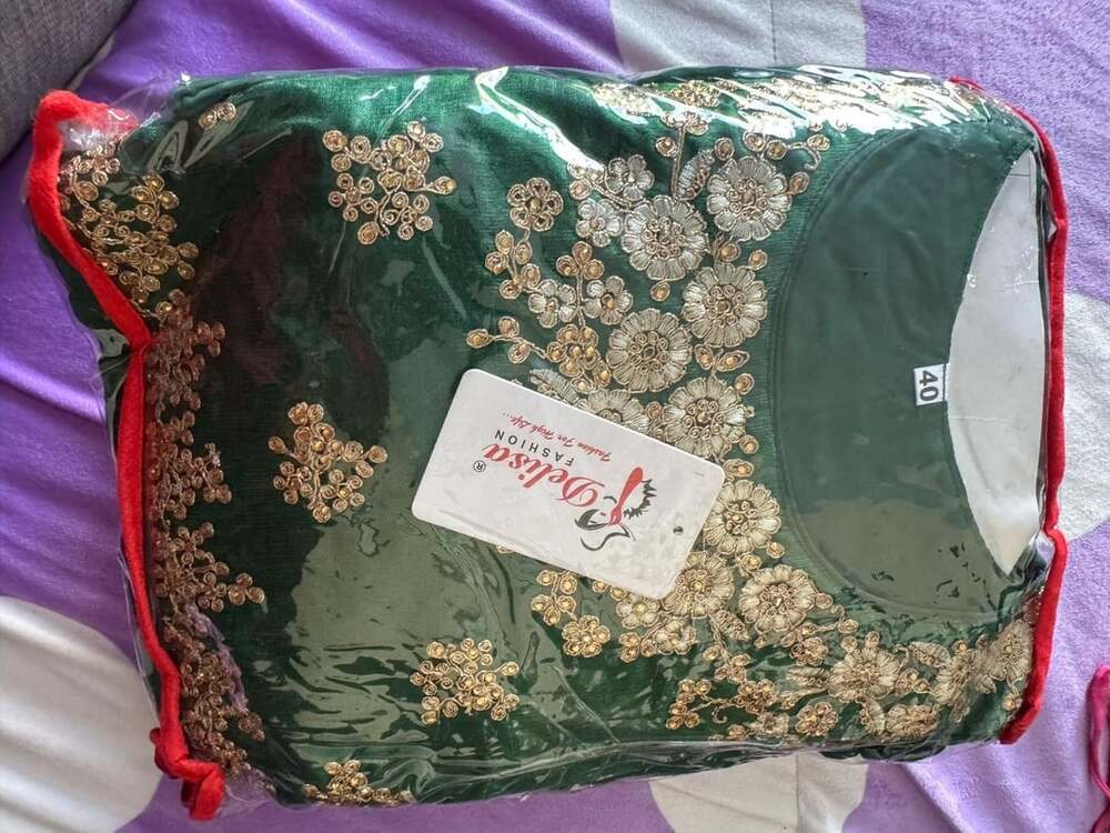 Delisa Fashion Embroidered Suit Size 40 Green - Picture 2 of 4